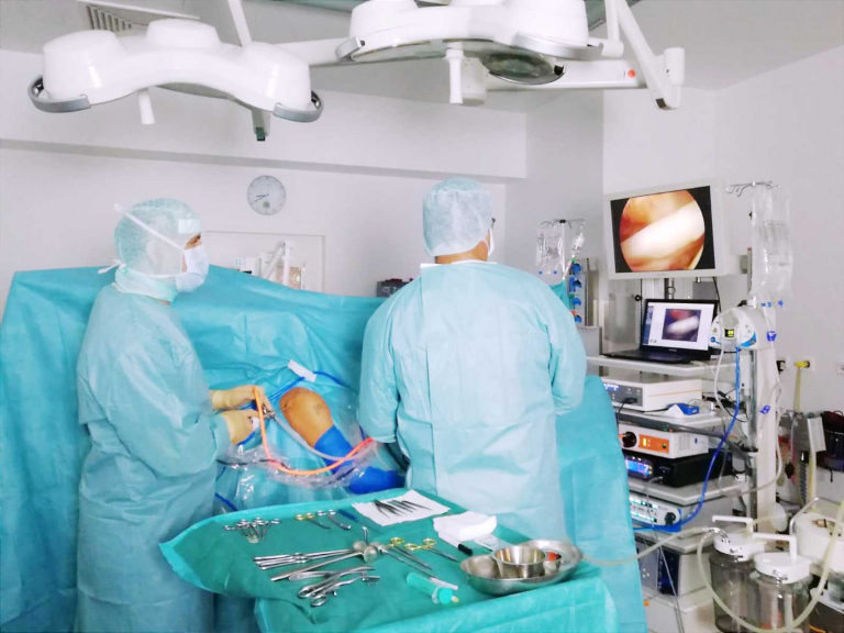 OP Schulterarthroskopie OP Schulterarthroskopie